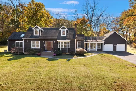 4236 Huckleberry Rd, Allentown, PA 18104