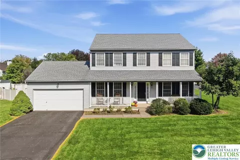 2515 Steele Ln, Forks Twp, PA 18040