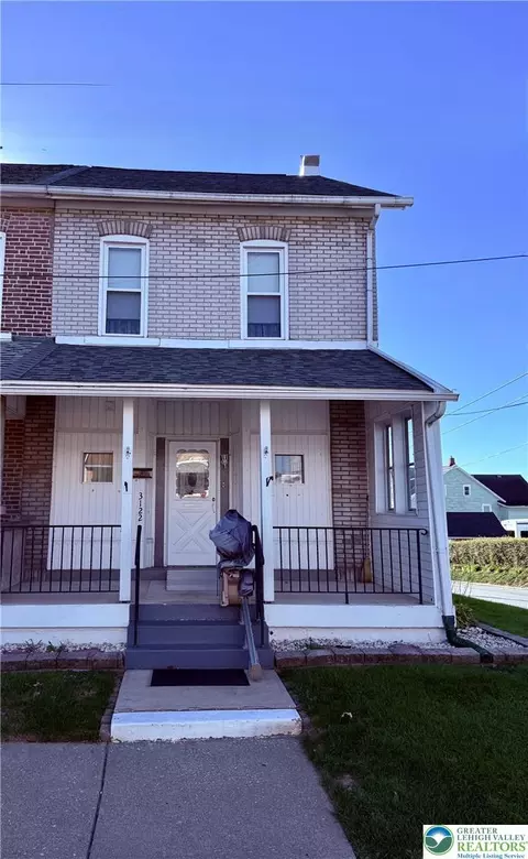 3122 N Hobson St, Stiles, PA 18052