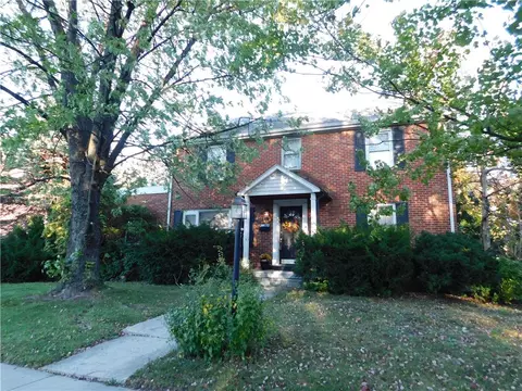 715 N Maxwell, Allentown, PA 18109