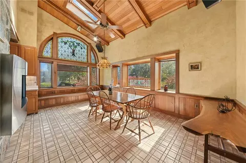 Dining - 5371 Landis Mill Rd, Bethlehem, PA 18015 photo 2 of 3