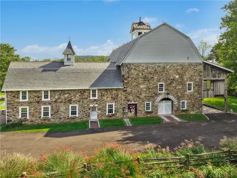 Exterior - 5371 Landis Mill Rd, Bethlehem, PA 18015 photo 15 of 18