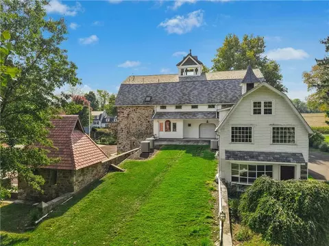 Exterior - 5371 Landis Mill Rd, Bethlehem, PA 18015 photo 7 of 18