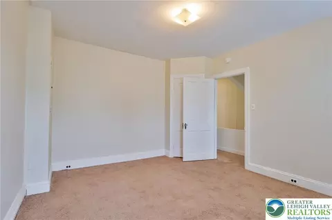 Bedroom - 114 E Goepp St, Bethlehem, PA 18018 photo 6 of 6