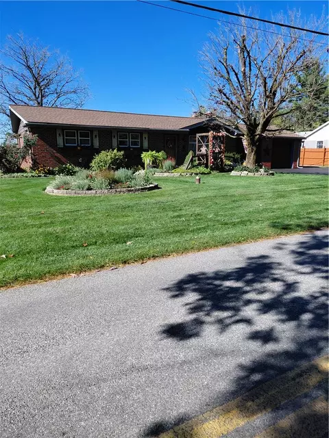 3232 Highland Rd, Orefield, PA 18069