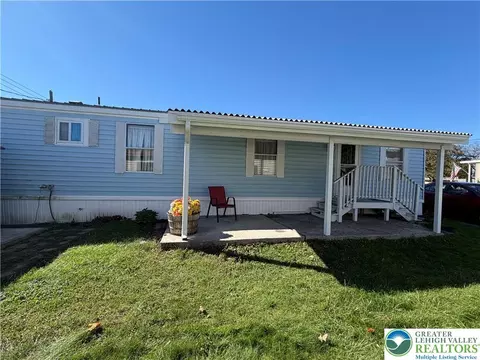 Exterior - 2707 Levi Dr, Bath, PA 18014 photo 2 of 4