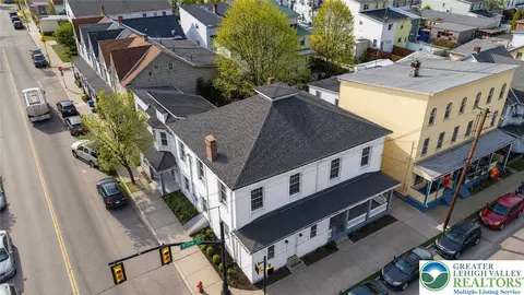 400 Pine St, Tamaqua, PA 18252
