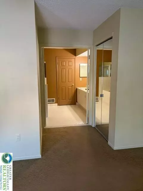 Entry Way - 1938 Pine Ct, Hellertown, PA 18055 photo 1 of 1