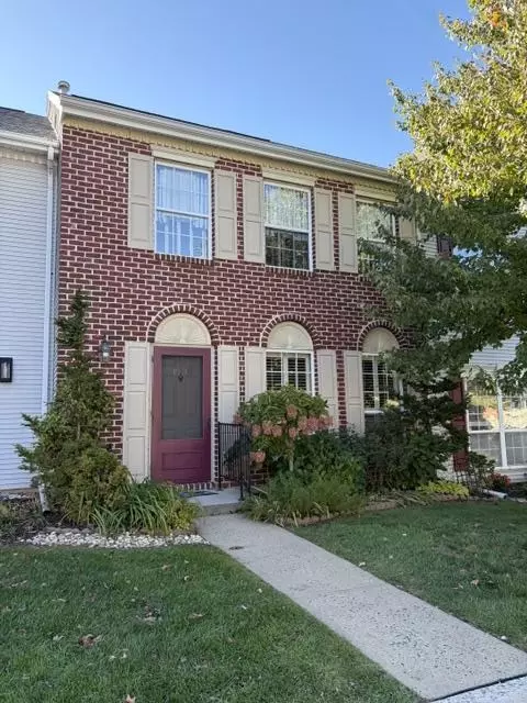 Exterior - 1938 Pine Ct, Hellertown, PA 18055 photo 2 of 7