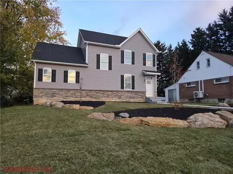 3220 S 3rd St, Hokendauqua, PA 18052