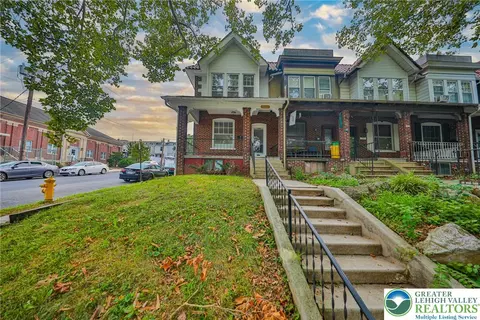 250 S 13th St, Allentown, PA 18102