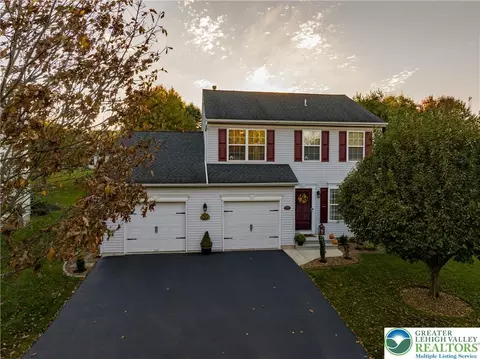 4101 Maria Ln, Bethlehem, PA 18017