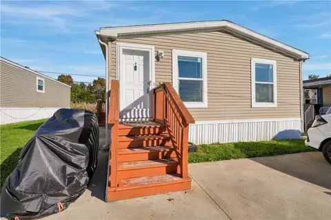 1073 Dogwood St #473, Laurys Station, PA 18059