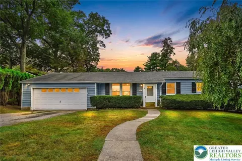 25 S 25th St, Pottsville, PA 17901
