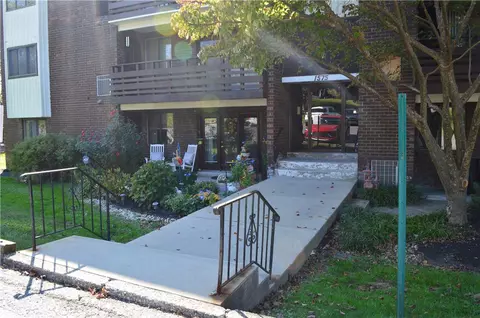 1575 Creekside Rd #A20, Fullerton, PA 18052