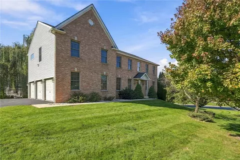 266 Richard Dr, Allentown, PA 18104