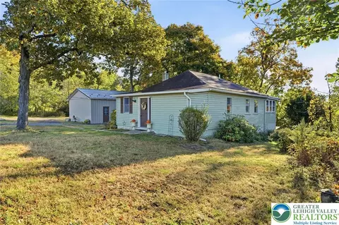 1217 N Ridge Rd, Perkasie, PA 18944