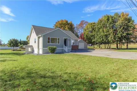 1223 Keller Rd, Wind Gap, PA 18091