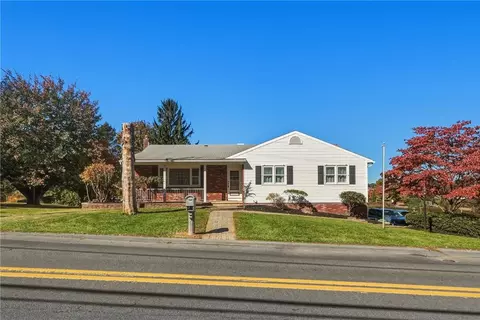 4053 Farmersville Rd, Palmer Township, PA 18045