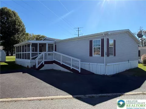 41 Boxwood Blvd, Columbia, PA 17512