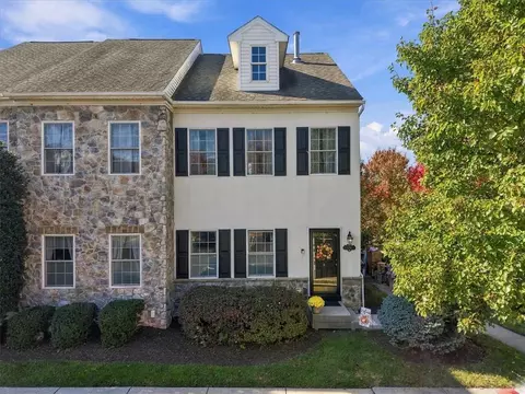 1795 Chateau Pl #B, Easton, PA 18045