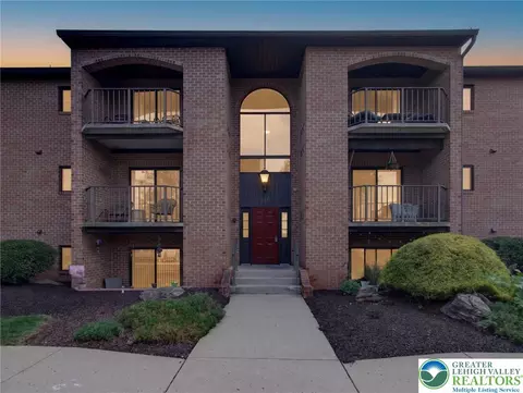 916 Cold Spring Rd #4, Allentown, PA 18103