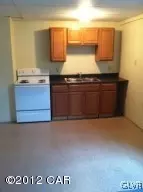 42 E Ludlow St, Summit Hill, PA 18250 photo 4