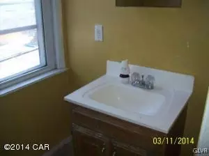 124 E Maple St, Hazleton, PA 18201 photo 9