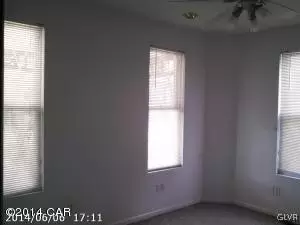 419 E Front St, Berwick, PA 18603 photo 4