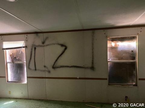 121 S Beverly St, Perry, FL 32348 photo 9