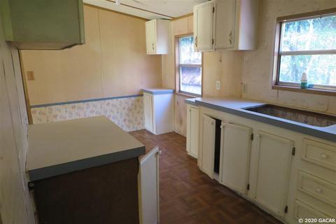 107 Martha, Interlachen, FL 32148 photo 8
