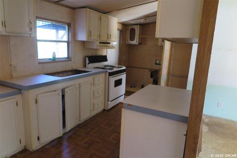 107 Martha, Interlachen, FL 32148 photo 9