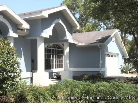 492 Waterloo Ct, Spring Hill, FL 34609 photo 1
