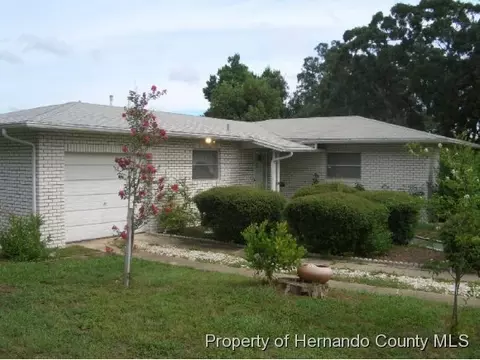 6820 Pinehurst Dr, Spring Hill, FL 34606 photo 1