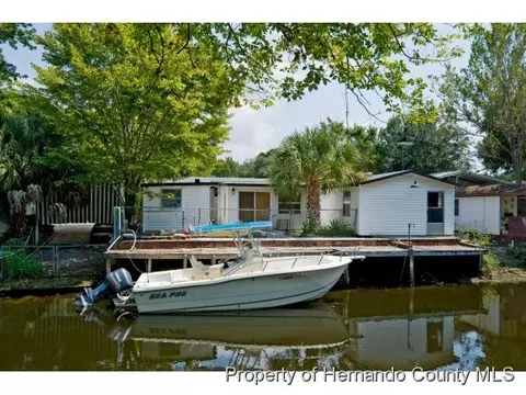 7221 Bethesda Ct, Weeki Wachee, FL 34607 photo 1