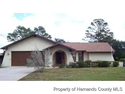 2100 Deborah Dr, Spring Hill, FL 34609 photo 1