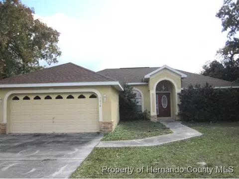 7216 Landmark Dr, Spring Hill, FL 34606 photo 1