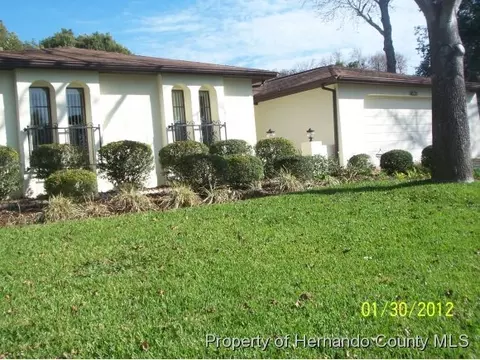 6035 Applegate Dr, Spring Hill, FL 34606 photo 1