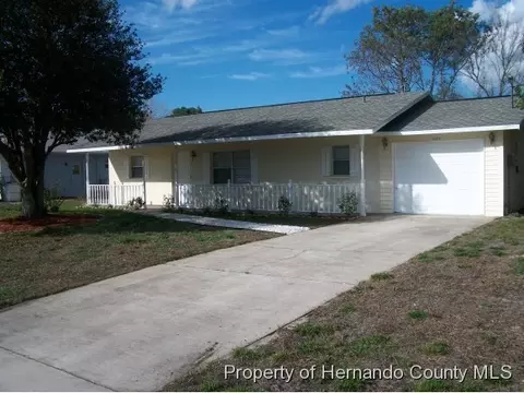 11371 Riddle Dr, Spring Hill, FL 34609 photo 1