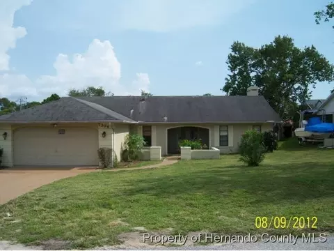 7304 Landmark Dr, Spring Hill, FL 34606 photo 1