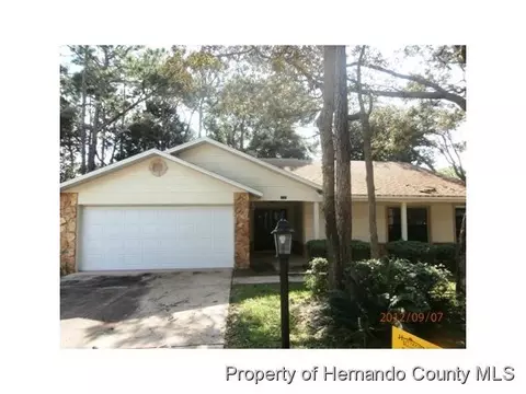 2210 Pebble Beach Dr, Spring Hill, FL 34609 photo 1