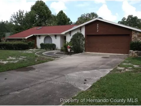 8512 Delaware Dr, Weeki Wachee, FL 34607 photo 1