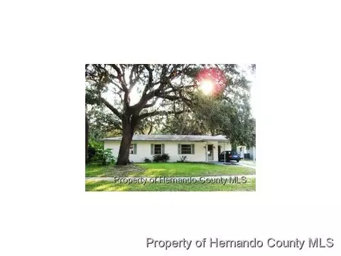 1216 Hanover Ct, Spring Hill, FL 34606 photo 1