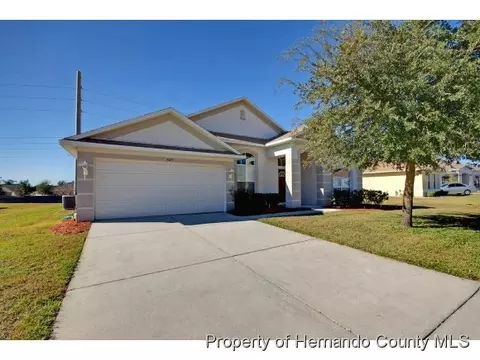 5429 Greystone Dr, Spring Hill, FL 34609 photo 1