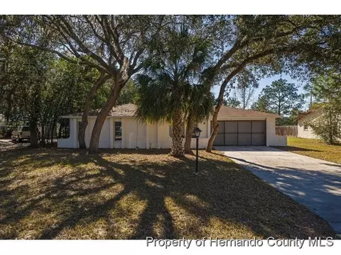 7374 Tradewinds Ln, Spring Hill, FL 34606 photo 1