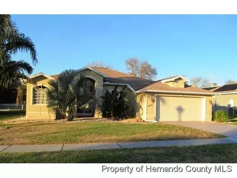 14237 Cornewall Ln, Spring Hill, FL 34609 photo 1