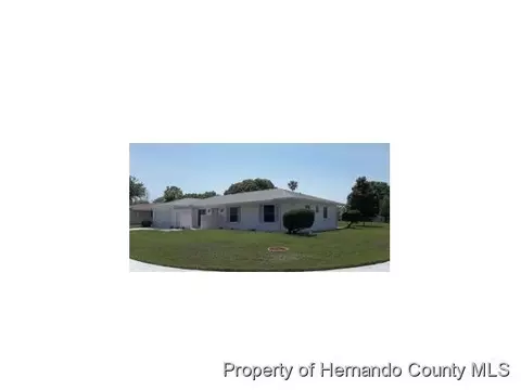 9455 Bayside Ct, Spring Hill, FL 34608 photo 1