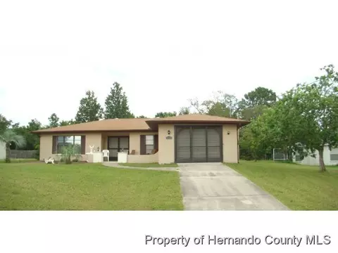 7403 Landmark Dr, Spring Hill, FL 34606 photo 1