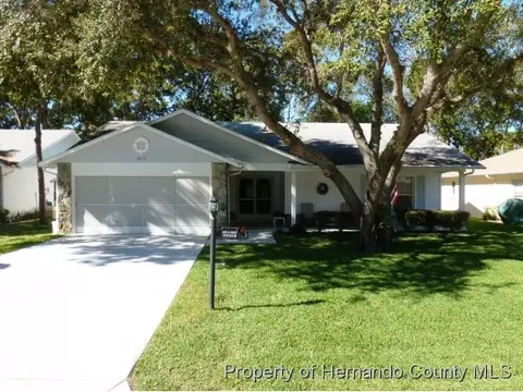 2353 Masters Ct, Spring Hill, FL 34606 photo 1