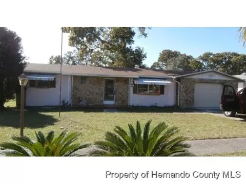 9142 Lester Ln, Spring Hill, FL 34606 photo 1